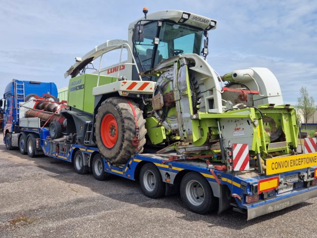 Transport d’ensileuse Transport d'ensileuse par convoi exceptionnel
